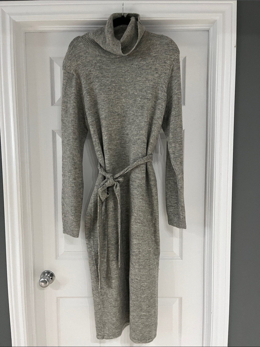 Shoe Dazzle Light Gray Ribbed Turtleneck Sweater Dress with shoulder pads